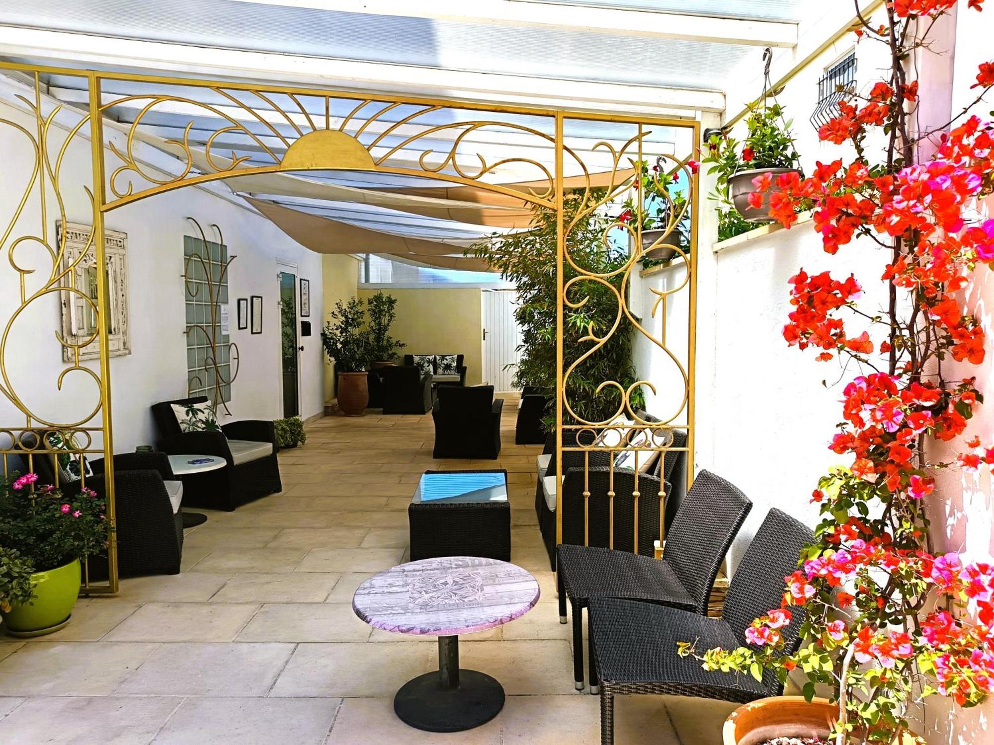Hotel Le Mediterranee 히에레 외부 사진